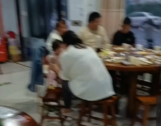 店內視頻
